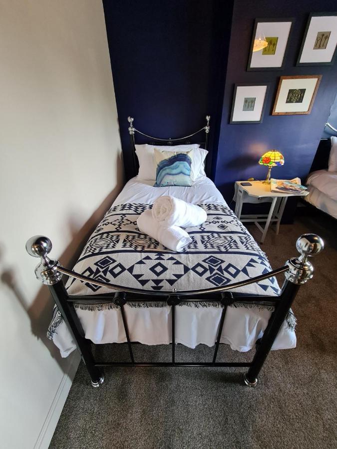 Rumer Hill House A Unique Boutique Styled Place To Stay In Cannock Close To A5 The Mcarthur Glen Outlet Great Wyrley Bagian luar foto