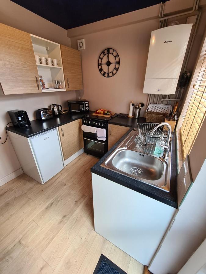 Rumer Hill House A Unique Boutique Styled Place To Stay In Cannock Close To A5 The Mcarthur Glen Outlet Great Wyrley Bagian luar foto